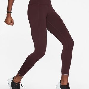 Athleta Run Free 7/8 Tight Olive Green Size Med